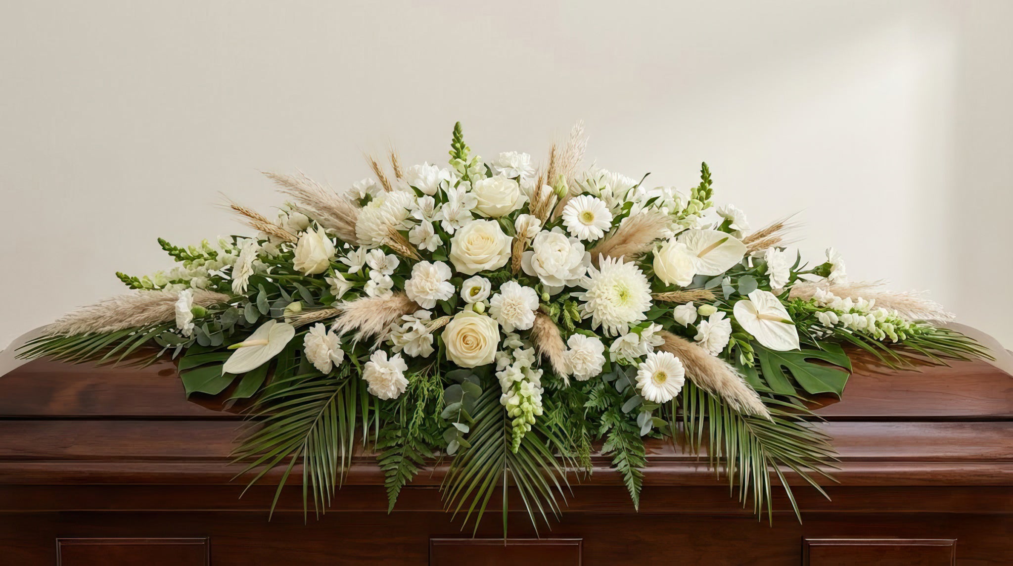 Raquette funéraire – Dominante blanche, touches de pampa