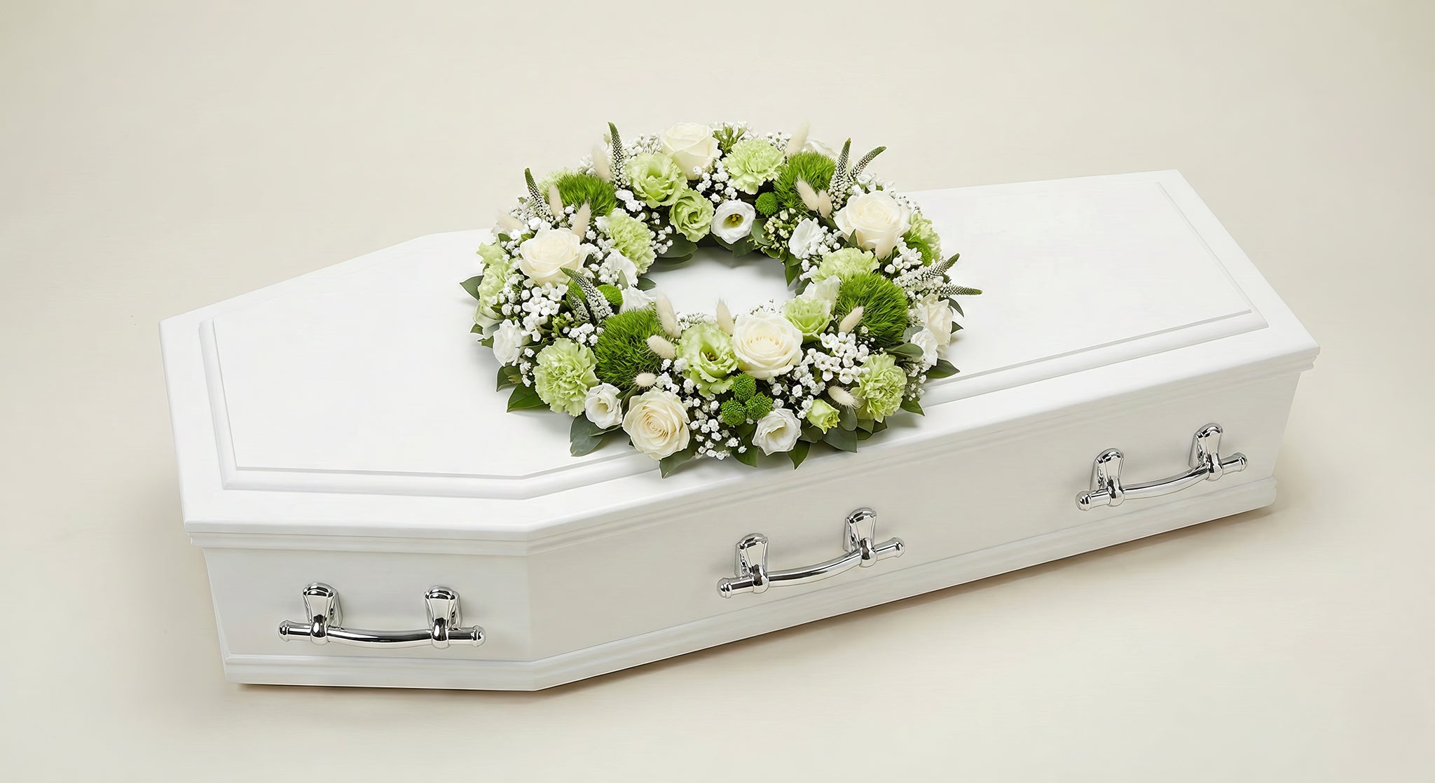 Couronne florale – Gamme Enfants – Dominante blanche, touches de vert