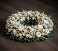 Couronne en fleurs séchées et stabilisées – Dominante naturelle, nuances de blanc et beige