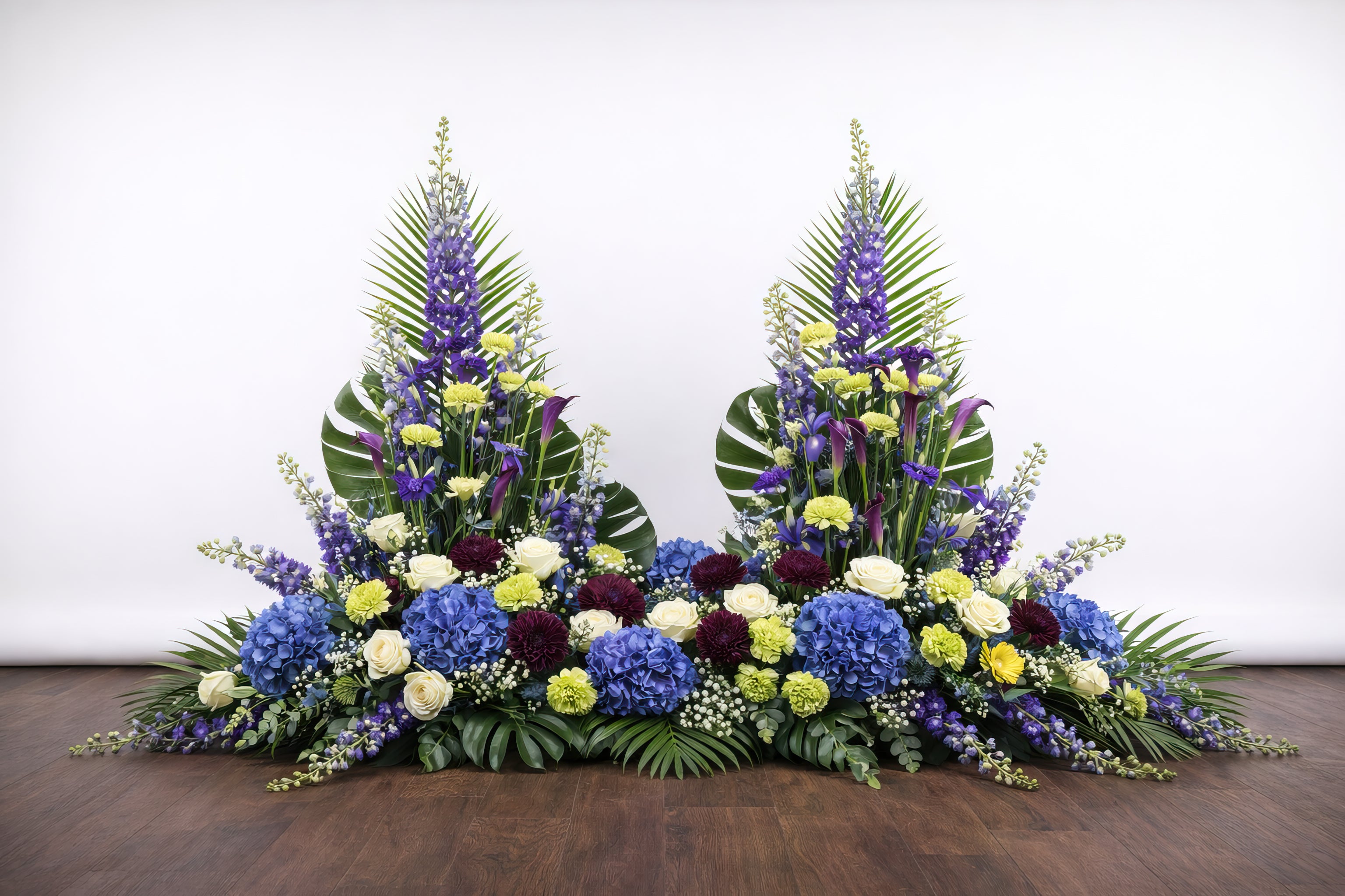 Devant de tombe – Dominante bleue, nuances de violet, vert et blanc
