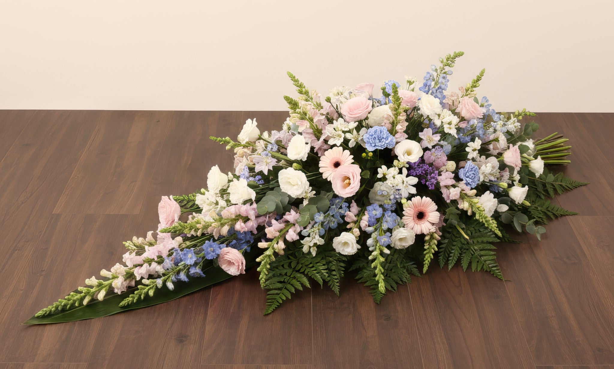 Gerbe – Tons froids : blanc, rose et bleu