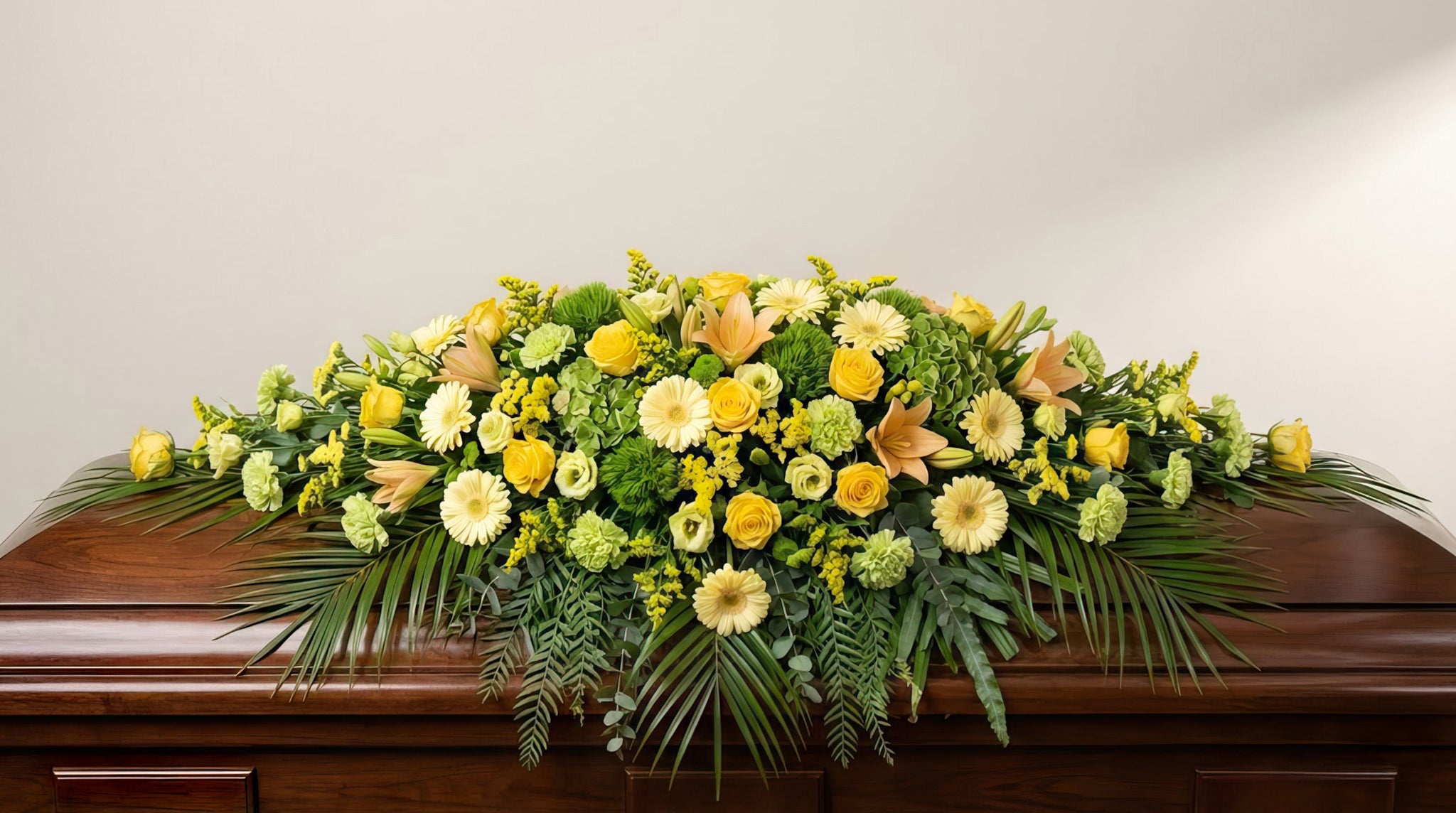 Raquette funéraire – Dominante jaune, touches de vert