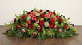 Coussin Premium – Dominante rouge, nuances de vert, touches profondes