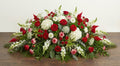 Coussin Premium – Dominante rouge, nuances de blanc
