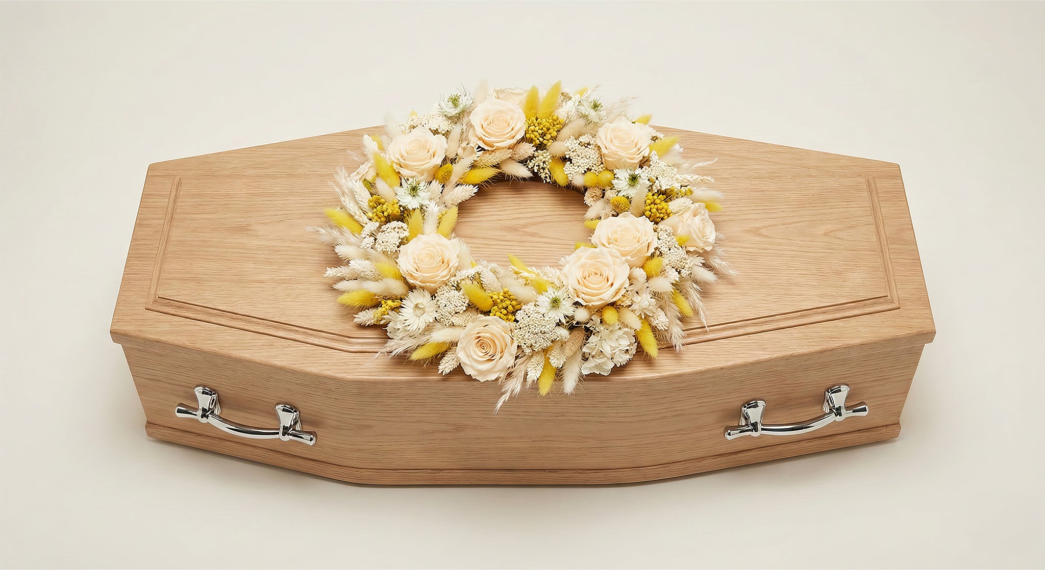 Couronne en fleurs séchées et stabilisées – Gamme Enfants – Tons naturels, blanc et jaune