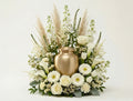 Urne florale élancée – Camaïeu de blanc