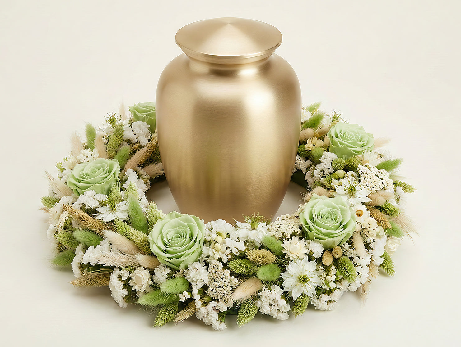 Urne florale – Fleurs séchées et stabilisées – Tons naturels, blanc et vert